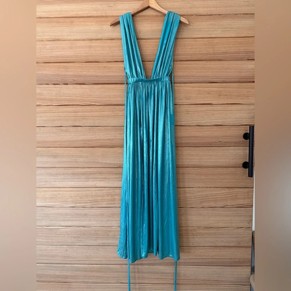 Bronx and Banco Romi Metallic Gown - Picture 3 of 11